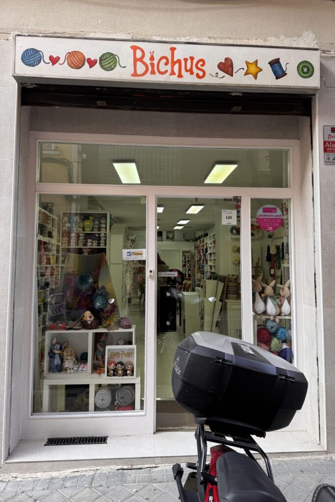 Shop front of Buchus yarn shop on Madrid.