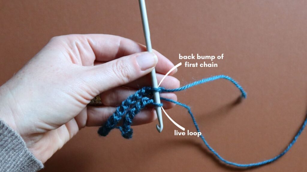 How to create neat round joins for crochet Step 3.